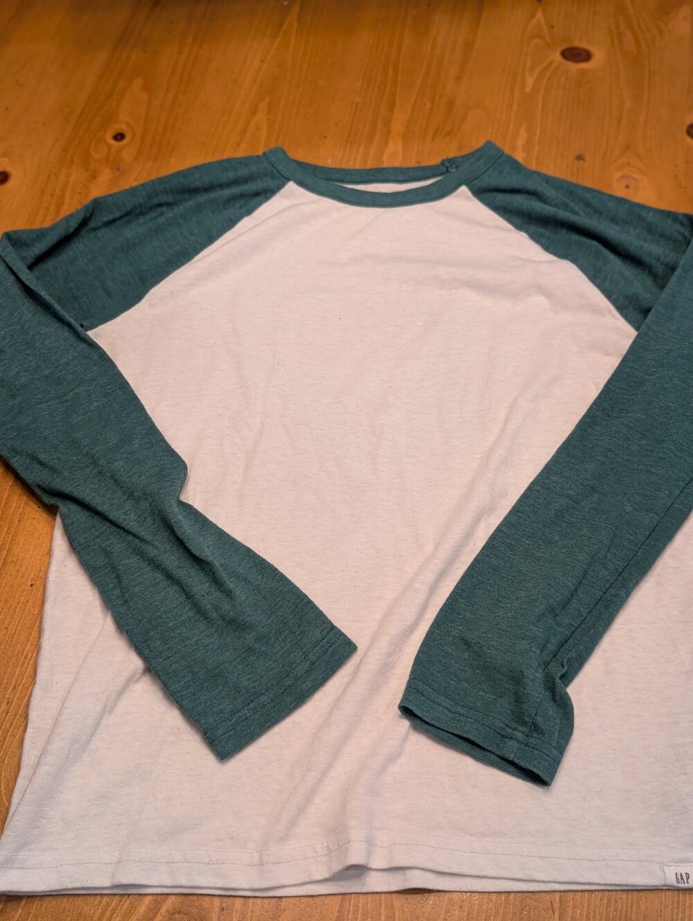 Gap Kids Long Sleeve Raglan Baseball Tee, Unisex, White, Green, Youth XL 12, VGU
